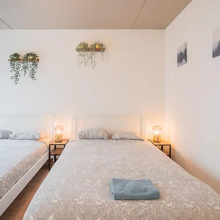 Bright In The Heart Of Apartamento Amberes