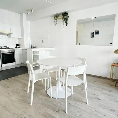 Apartamento Bright In The Heart Of