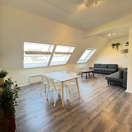 Bright In The Heart Of Apartamento Amberes